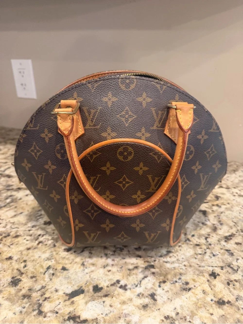 Louis Vuitton Monogram Canvas Ellipse